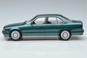 BMW M5 E34 Cecotto Edition Grøn Otto 1:18 OT968 Resin — billede 3 af 6