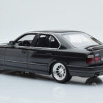 BMW M5 E34 Hartge Sort Otto 1:18 - image 4 of 6