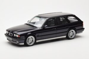 BMW M5 E34 Touring Diamond Sort Otto 1:18 OT198