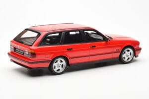BMW M5 E34 Touring Rød Otto 1:18 OT951 Resin — billede 2 af 6