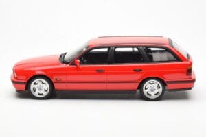 BMW M5 E34 Touring Rød Otto 1:18 OT951 Resin — billede 3 af 6