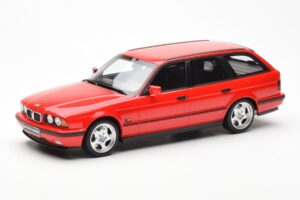 BMW M5 E34 Touring Rød Otto 1:18 OT951