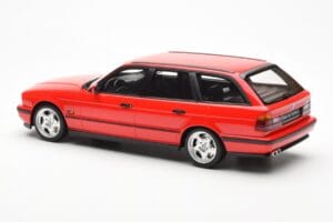 BMW M5 E34 Touring Rød Otto 1:18 OT951 Resin — billede 5 af 6