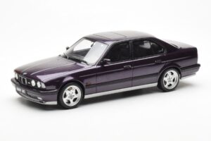 BMW M5 E34 Violet Otto 1:18 OT106