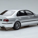 BMW M5 E39 Sølv Otto 1:18 - image 2 of 7