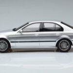 BMW M5 E39 Sølv Otto 1:18 - image 3 of 7