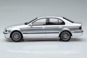BMW M5 E39 Sølv Otto 1:18 OT747B Resin — billede 3 af 7
