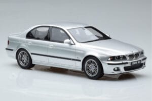BMW M5 E39 Sølv Otto 1:18 OT747B Resin — billede 4 af 7
