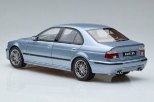 BMW M5 E39 Silverwater Blå Otto 1:18 OT554 Resin — billede 5 af 6