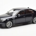 BMW M5 E60 Carbon Sort Kyosho 1:18