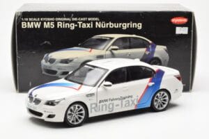BMW M5 E60 Ring Taxi Nurburgring Kyosho 1:18 08593RT Metal — billede 8 af 8
