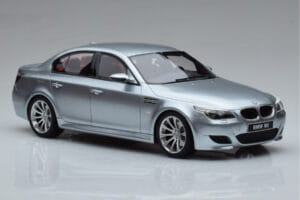 BMW M5 E60 Sølv Otto 1:18 OT426 Resin — billede 4 af 6
