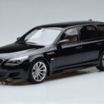 BMW M5 E61 Touring Sort Otto 1:18
