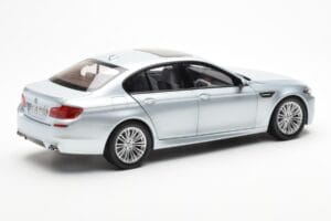 BMW M5 F10 Silverstone Sølv Paragon 1:18 80432186353 Metal — billede 3 af 8