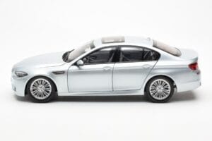 BMW M5 F10 Silverstone Sølv Paragon 1:18 80432186353 Metal — billede 4 af 8