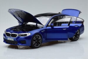 BMW M5 F90 Marina Bay Blå Norev 1:18 80432454783 Metal — billede 2 af 7