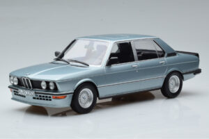 BMW M535i E12 Blå Norev 1:18