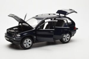 BMW X5 4.4i E53 Mørk Blå Kyosho 1:18 08521DB Metal — billede 2 af 8