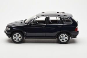 BMW X5 4.4i E53 Mørk Blå Kyosho 1:18 08521DB Metal — billede 4 af 8