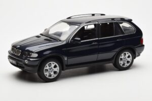 BMW X5 4.4i E53 Mørk Blå Kyosho 1:18 08521DB