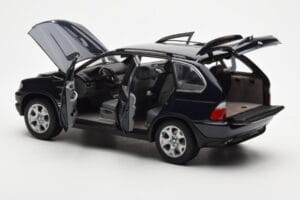 BMW X5 4.4i E53 Mørk Blå Kyosho 1:18 08521DB Metal — billede 5 af 8