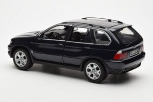 BMW X5 4.4i E53 Mørk Blå Kyosho 1:18 08521DB Metal — billede 7 af 8
