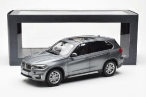 BMW X5 F15 Space Grå Paragon 1:18 80432318988 Metal — billede 8 af 8