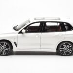BMW X5 G05 Hvid Paragon 1:18 - image 4 of 8