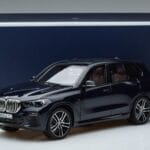 BMW X5 G05 Blå Norev 1:18 183283 Metal - image 7 of 7