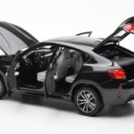 BMW X6 M F86 Sapphire Sort Metallic Norev 1:18 - image 5 of 8