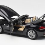 BMW Z4 E89 Spider Sort Metallic Kyosho 1:18 08771BK - image 6 of 9