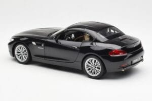 BMW Z4 E89 Spider Sort Metallic Kyosho 1:18 08771BK Metal — billede 8 af 9