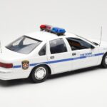 Chevrolet Caprice Cheyenne Politi UT Models 1:18 - image 2 of 6