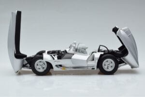Chevrolet Corvette C1 Stingray Concept AUTOart 1:18 71000 Metal — billede 4 af 8