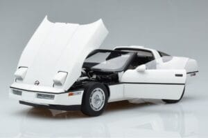 Chevrolet Corvette C4 Hvid AUTOart 1:18 71243 Metal — billede 2 af 8