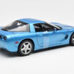 Chevrolet Corvette C5 Blå Metallic UT Models 1:18 - image 2 of 6
