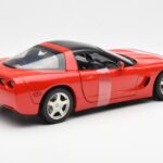 Chevrolet Corvette C5 Hardtop Rød UT Models 1:18 - image 2 of 6