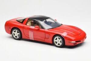 Chevrolet Corvette C5 Hardtop Rød UT Models 1:18 21041 Metal — billede 4 af 6