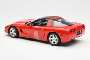 Chevrolet Corvette C5 Hardtop Rød UT Models 1:18 21041 Metal — billede 5 af 6
