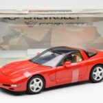 Chevrolet Corvette C5 Hardtop Rød UT Models 1:18 - image 6 of 6