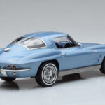 Chevrolet Corvette C2 Sting Ray Blå Norev 1:18 - image 2 of 6