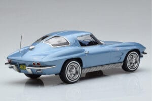 Chevrolet Corvette C2 Sting Ray Blå Norev 1:18 189050 Metal — billede 2 af 6
