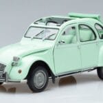 Citroen 2CV 6 Club Grøn Norev 1:18 181486 Metal