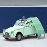 Citroen 2CV 6 Club Grøn Norev 1:18 181486 Metal - image 7 of 7