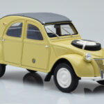 Citroen 2CV Sahara Gul Otto 1:18 - image 4 of 6