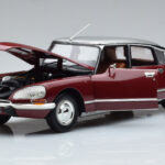 Citroen DS23 Pallas Rød Norev 1:18 - image 2 of 7