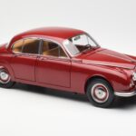 Daimler 250 V8 Rød Paragon 1:18 PA-98312 - image 6 of 8