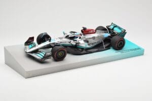 Mercedes AMG Petronas W13 E Performance #63 G. Russell Brazilian GP 1st Win 2022 Minichamps 1:18 113222163 Resin — billede 2 af 4