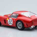 Ferrari 250 GTO #22 24 Hours of Le Mans 1962 Kyosho 1:18 - image 7 of 10