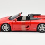 Ferrari F355 Spider Rød UT Models 1:18 - image 3 of 6